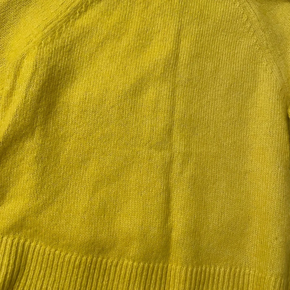 Loft Women’s Yellow Tailored Pull Over Sweater, XS
